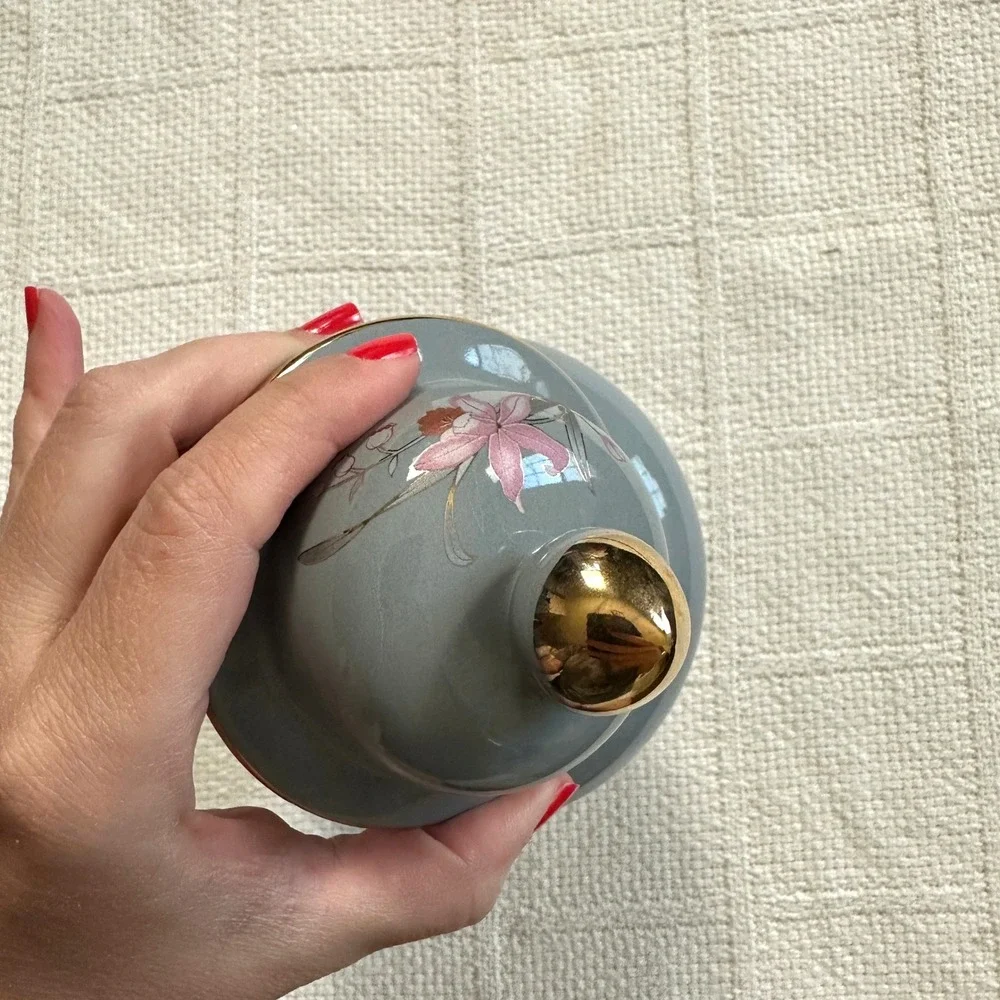 VTG Fine China Japan Ginger Jar Urn 8.5in Gray Floral‎ Gold Japandi